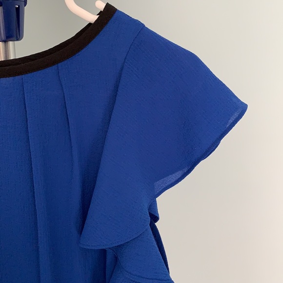 Elle ruffle sleeve blouse - Picture 2 of 6